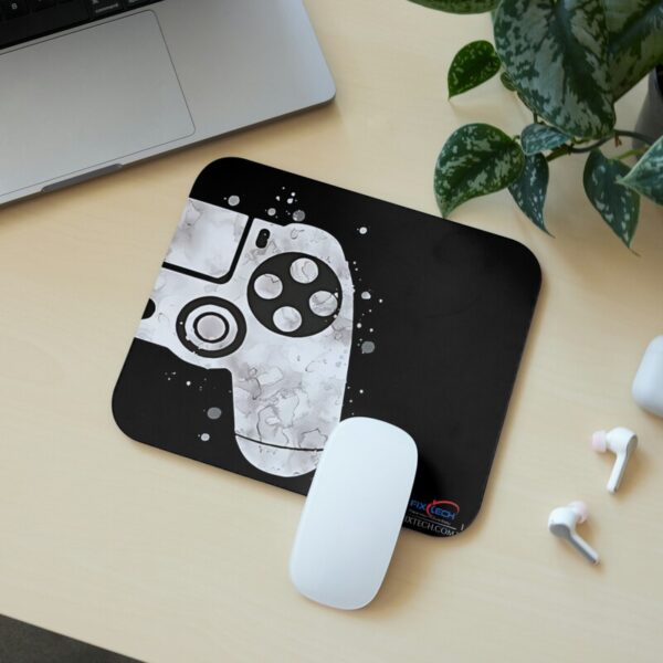 Black and White Game pad